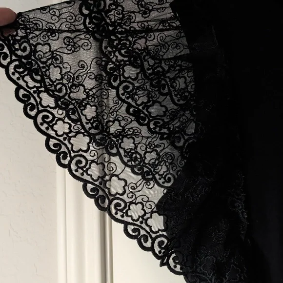 Adrienne Vittadini Black Lace Flutter Sleeve Blouse - Picture 4 of 5